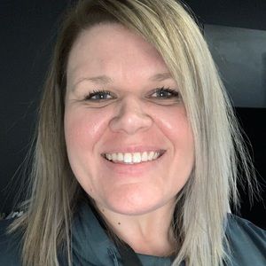 Meet your Posher, Lindeey